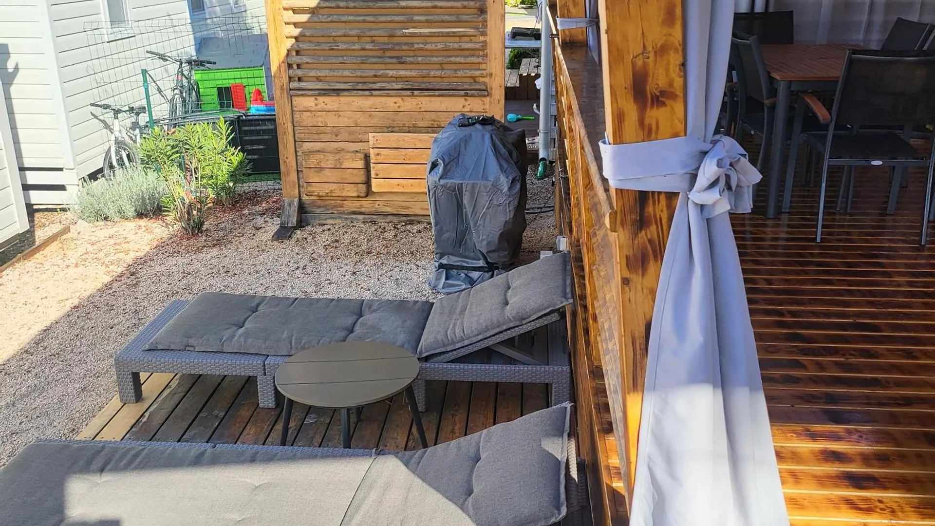 Mobile Home Noa Biograd Na Moru